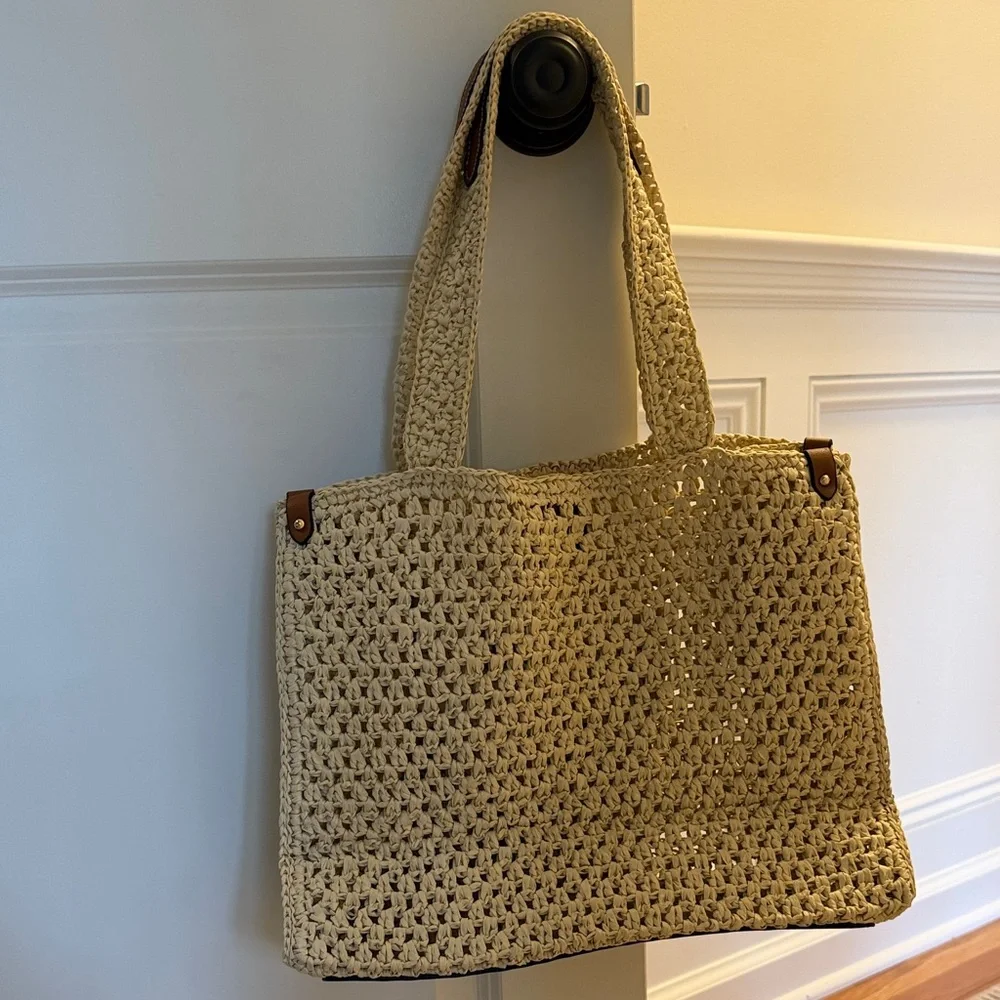 Faux Louis Vuitton Natural Woven Tote with Brown Logo Patch, never used - Picture 3 of 4